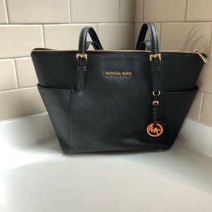 Michael Kors Bags - Michael kors purse Michael Kors Bags - Michael kors purse